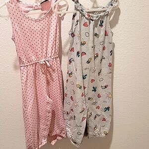 🔵Bundle of two 24 month jumpers